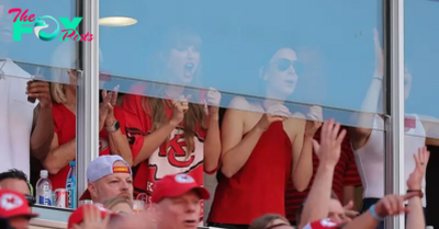 Taylor Swift Sips From ‘87’ Cup, Fans Herself Off During Travis Kelce’s Intro at Chiefs Game