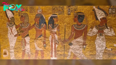 Why does ancient Egypt's distinctive art style make everything look flat?