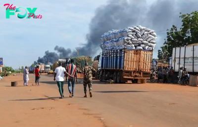 Extremists Attack Military Camp in Mali as Authorities Close Main Airport