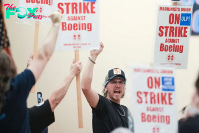 Striking Boeing Factory Workers Ready to Hold Out for Better Contract