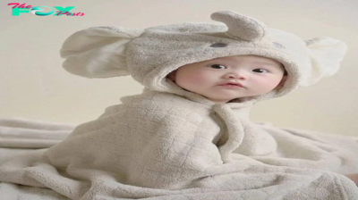 These adorable winter baby photos in warm clothes can really melt your heart in the cold season.