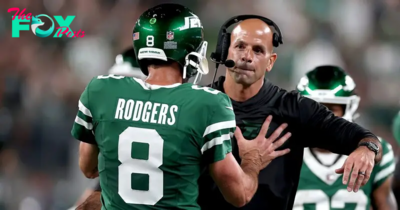 Aaron Rodgers Explains Awkward On-Field Push With Coach Robert Saleh: ‘Not a Big Hugger’