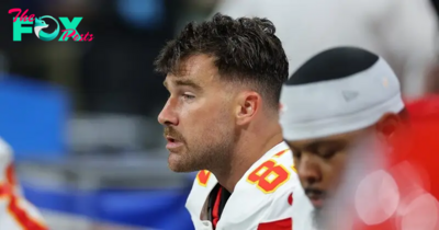 Travis Kelce Looks Despondent on the Sidelines After Another Lackluster Performance for the Chiefs