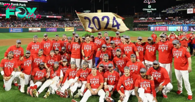 Phillies Players Party With Their Babies After Winning National League East, 1st Division Title Since 2011