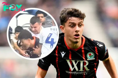 Liverpool loanee sent off after being BITTEN by opponent – “I’ve got a bite mark!”