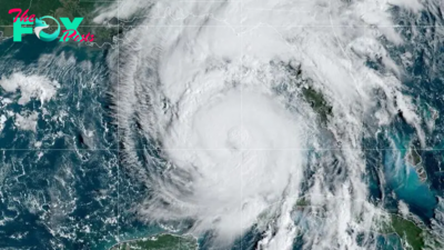 'People should not be there': 'Unsurvivable' 20-foot storm surge predicted as ferocious Hurricane Helene heads to Florida