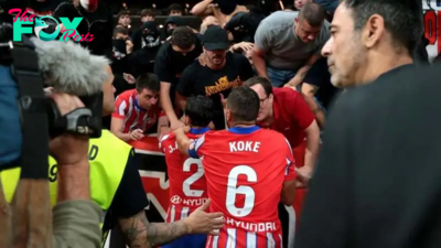 Madrid derby chaos: Game suspended after Atletico Madrid fans throw objects onto pitch after Real Madrid goal