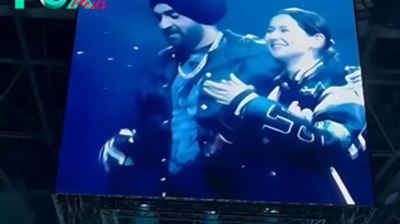 WATCH: 'Superstar' Hania Aamir joins Diljit Dosanjh on stage at London concert