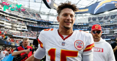 Patrick Mahomes Has an Adorable Message for Daughter Sterling During Chiefs Game: ‘Go to Bed!’