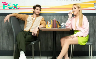 The Internet is Swooning Over Andrew Garfield and Amanda Dimoldenberg’s ‘Chicken Shop Date’