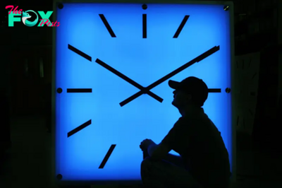 Daylight Saving Time Ends Next Weekend. How to Prepare For the Potential Health Effects