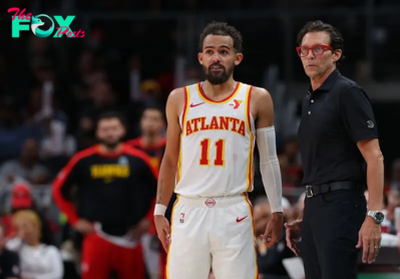 What model are Hawks coach Quin Snyder's glasses?