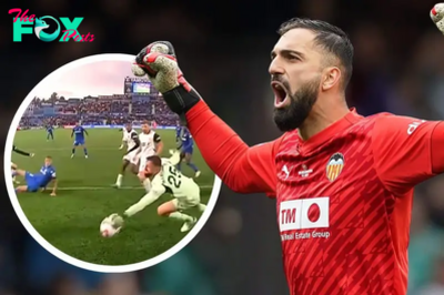 New goalkeeper goes viral for INCREDIBLE double save as Liverpool winger impresses