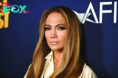 Jennifer Lopez set to campaign for Harris | The Express Tribune