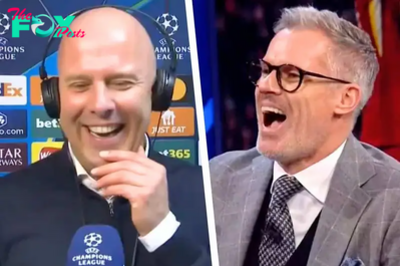 “I saw your presentation!” – Arne Slot brilliantly jokes about Carragher’s Liverpool analysis