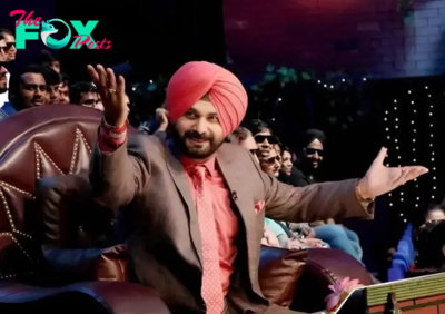 Navjot Singh Sidhu returns to Kapil Sharma show | The Express Tribune