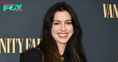 Knicks Player Ogugua Anunoby Almost Crashes Into Anne Hathaway at Madison Square Garden