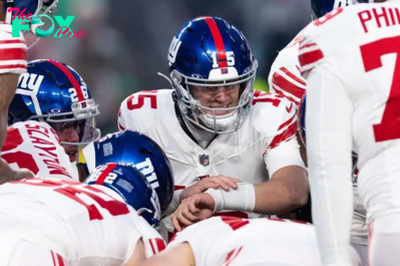 Contract comparison: Tommy DeVito and Daniel Jones as Giants' QB switch made