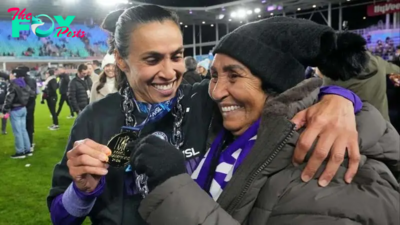 NWSL champion Marta, mother share emotional exchange as Orlando Pride conquer league with dramatic win