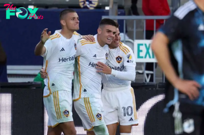 Goals galore for LA Galaxy as they blitz through MLS Cup playoffs