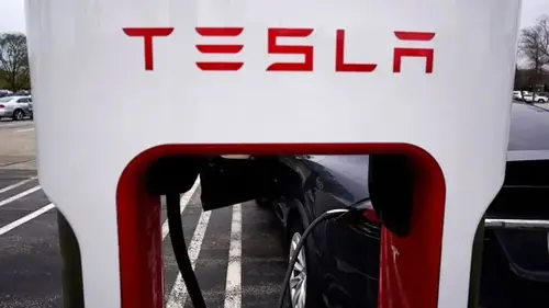 Competitors chip away at Tesla's US electric vehicle share