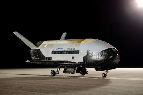 Unmanned, solar-powered US spacecraft returns after 908 days