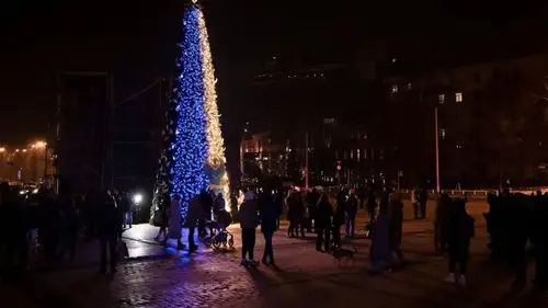 A Christmas season without its traditional glow in Ukraine