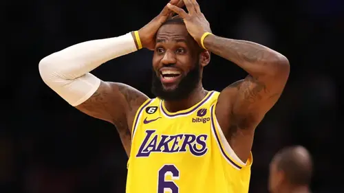 Lakers, LeBron James stunned after not getting game-altering foul vs. Celtics; NBA confirms missed call