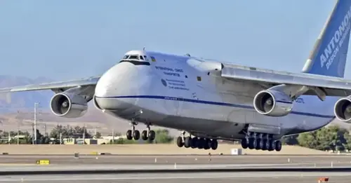 US releases largest freighter, breaking 30 Guinness records