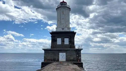 Always wanted a lighthouse? US is giving some away, selling others at auction