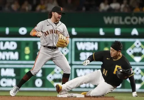 Giants vs Pirates Prediction - MLB Picks 7/16/23