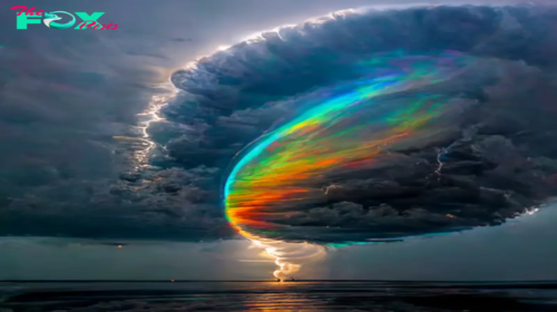 Incredible Photo: The Mesmerizing World of ‘Fire Rainbows, “Fire rainbows” may not involve actual fire or even be true rainbows, but their beauty is nothing short of breathtaking