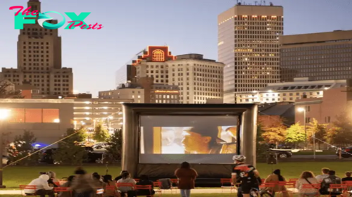 To Do in RI:  DREAMGIRLS film and live jazz under the stars in Providence, RI Black Film Festival