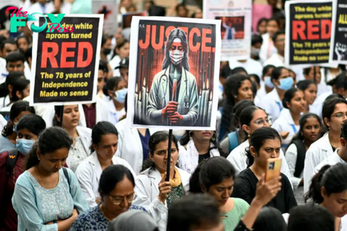 India’s Supreme Court Orders Striking Doctors to Return to Work