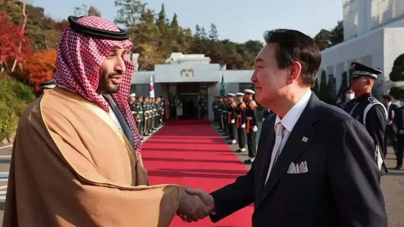 S. Korea's leader discusses megaprojects with Saudi prince