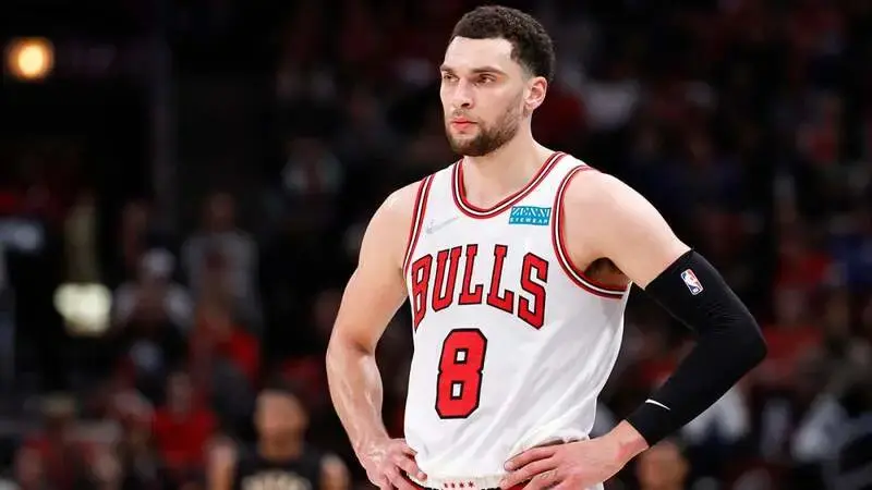 Bulls' Zach LaVine upset with being benched for final four minutes of loss to Magic: 'You play a guy like me'
