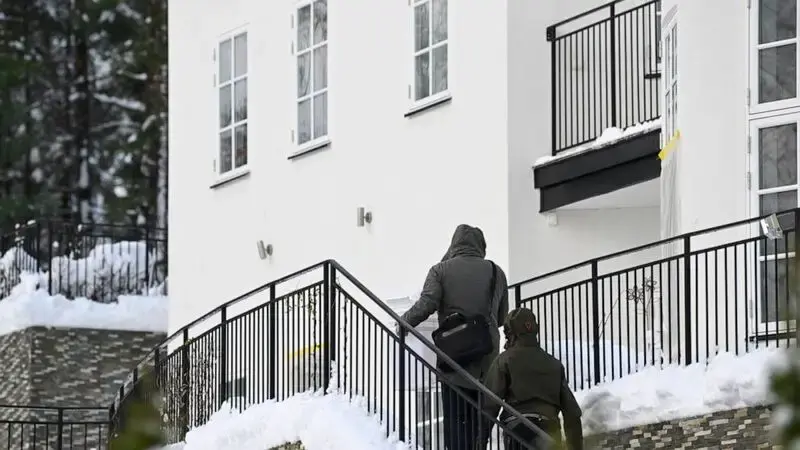 Sweden arrests 2 suspected spies in predawn raid