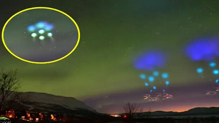 Extraterrestrial Invasion Over The Sky Of Sweeden Right During Boreal Aurora Phenomenon?