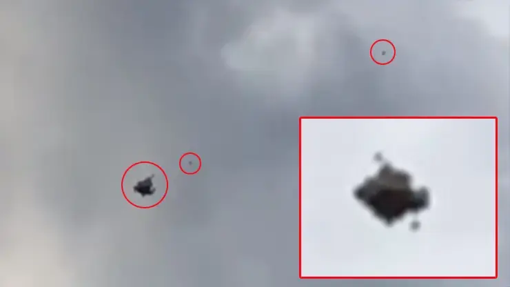 UFO Cluster Flew Over Rome