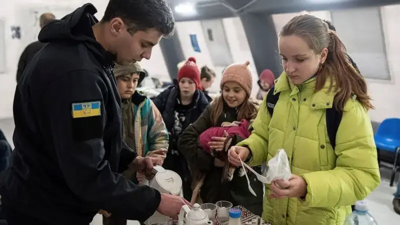 Uneasy calm grips Ukraine as West prepares winter aid