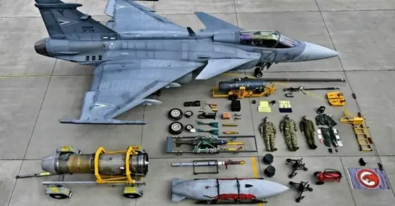 The “most suitable choice” among Western fighters to be supplied to Ukraine is the JAS 39 Gripen