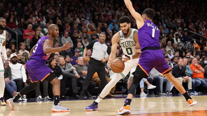 Celtics roll over Suns in Chris Paul's return, which leads Pelicans to fly into first place in the West