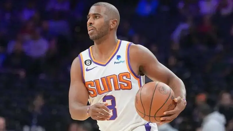 Suns' Chris Paul plans to make return Wednesday vs. Celtics after missing month due to heel injury, per report