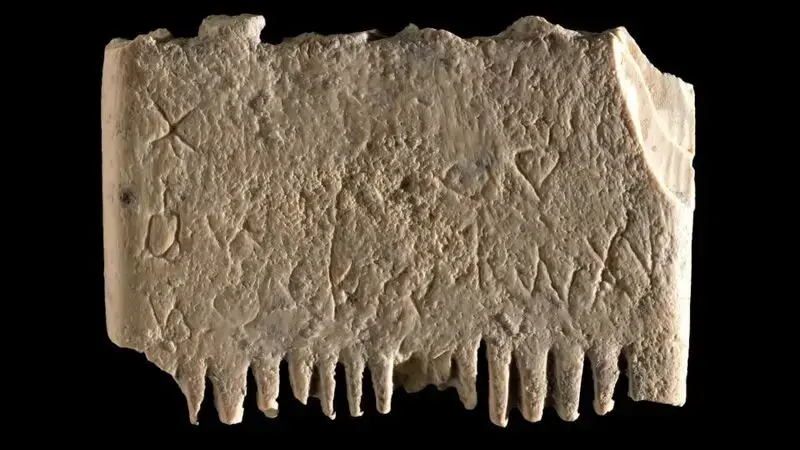 The World’s Oldest Sentence Written In An Alphabet Has Been Decoded By Scholars. It’s A Very Specific Warning… About Lice