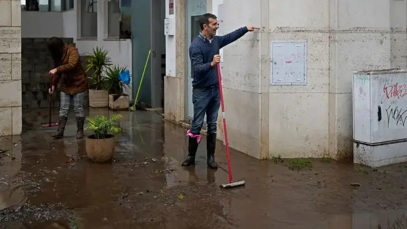 Storm batters Iberian peninsula, damages roads, buildings