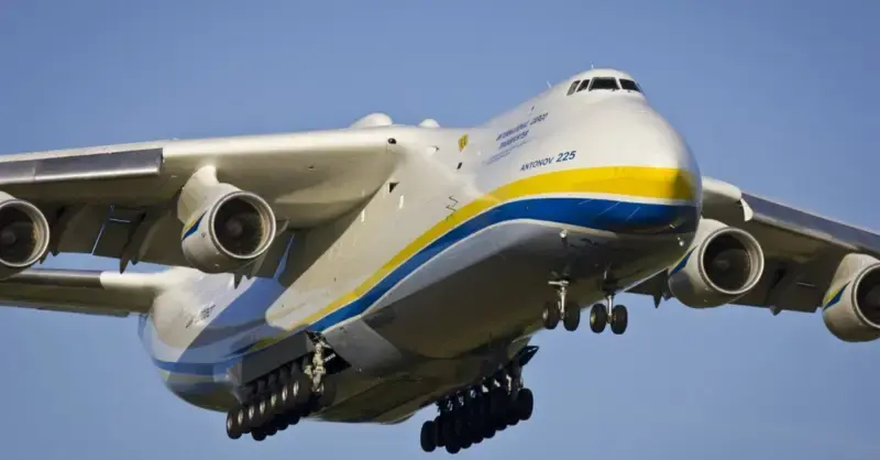 The Antonov An-225, with its six powerful engines and weight of up to 250 tons, was recognized as the largest aircraft in the world