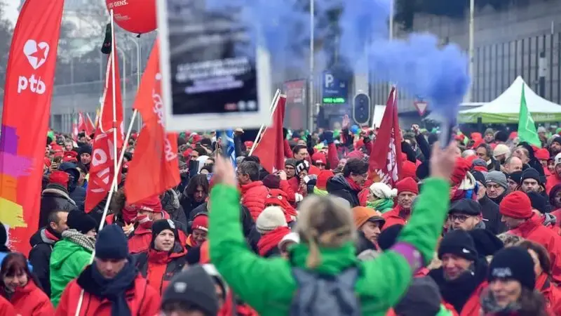 Over 15,000 in Brussels demand protection from high prices