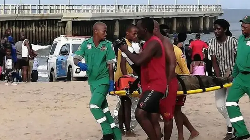 Massive wave hits Durban beach in South Africa; 3 dead