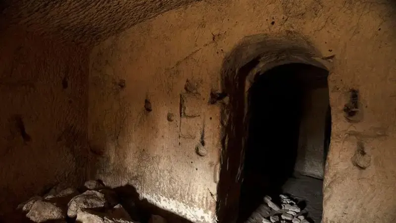 Israeli archaeologists excavating 'Jesus midwife' tomb