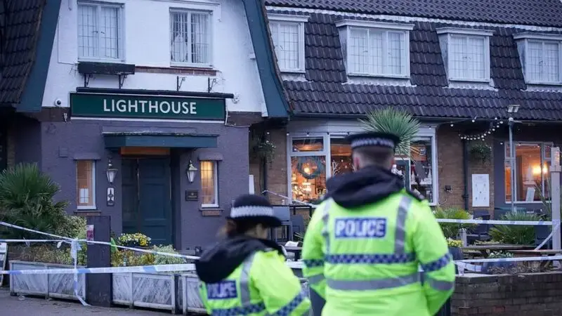 Christmas Eve shooting at UK pub leaves 1 dead, 3 wounded